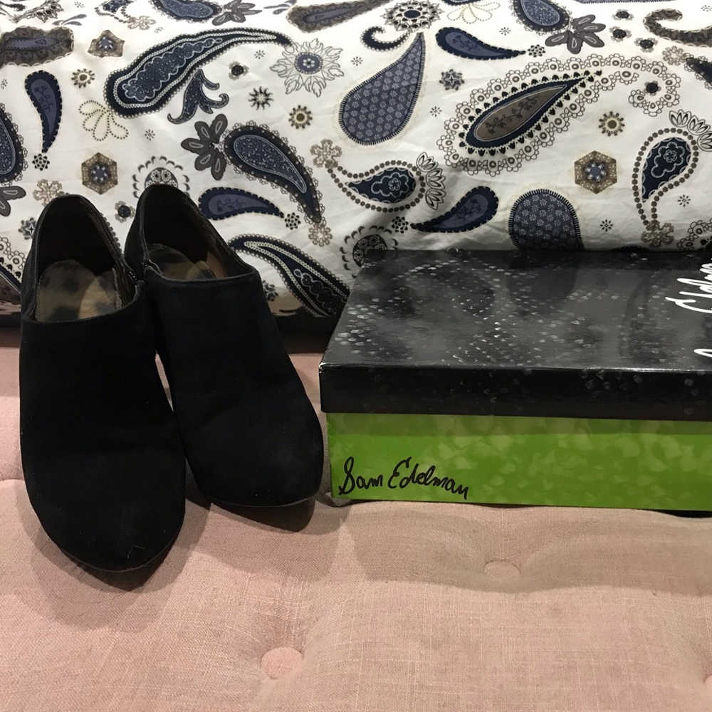 Sam Edelman black booties